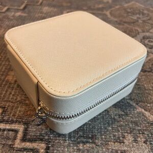 Cream Jewelry Travel Case